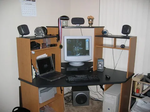 Ultimate 2000s Computer Desk