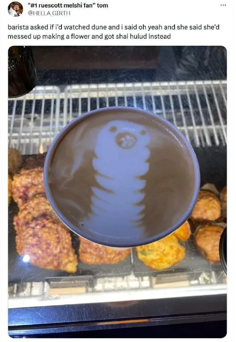 Barista Accidentally Makes Shai-Hulud Latte Art