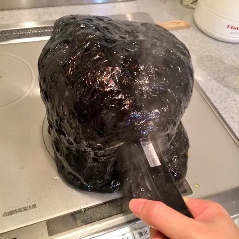 Нож не может разрезать желе