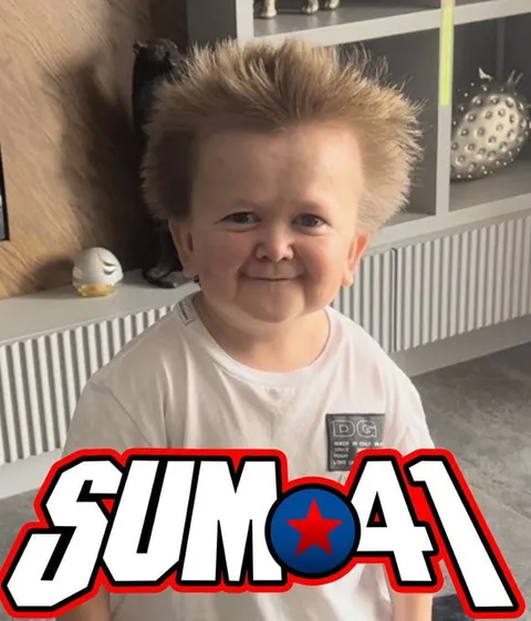 JUMAI довольный малыш