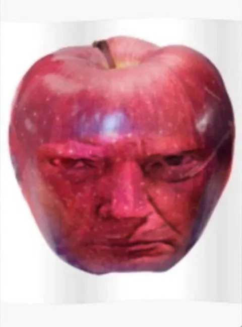 Злая яблочная физиономия