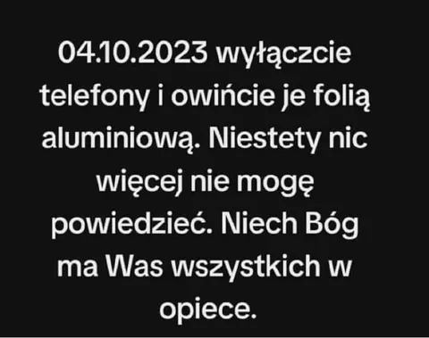 Telefony owinięte folią aluminiową