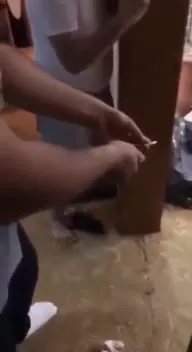 Искры из ниоткуда