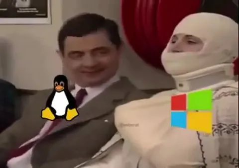 Мистер Бин смеётся над Windows