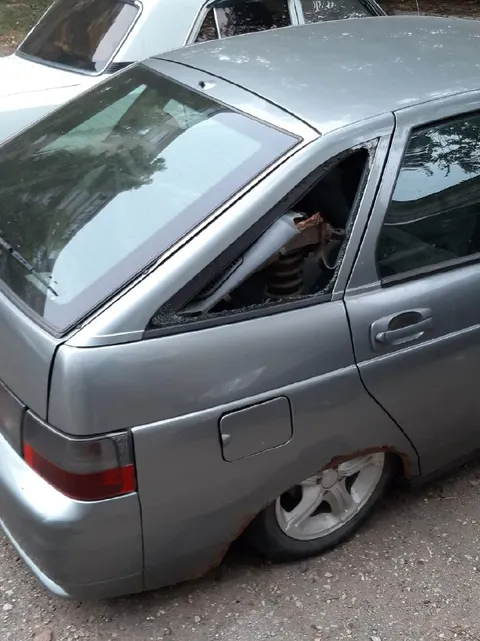 Автомобиль с прозрачной подвеской