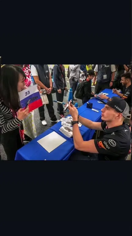 Verstappen gets a salute