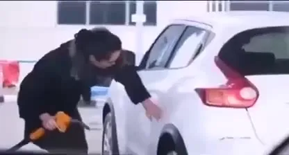 Таинственная заправка автомобиля