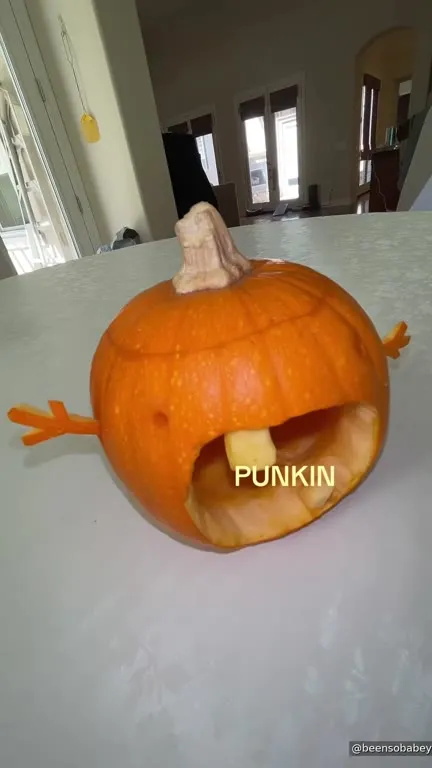 Singing Pumpkin PUNKIN