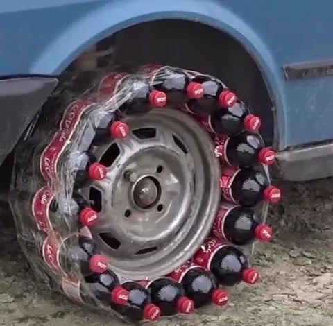 Колесо из бутылок