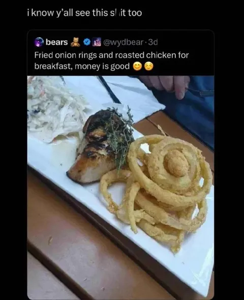 Fried Chicken and Onion Rings Breakfast
