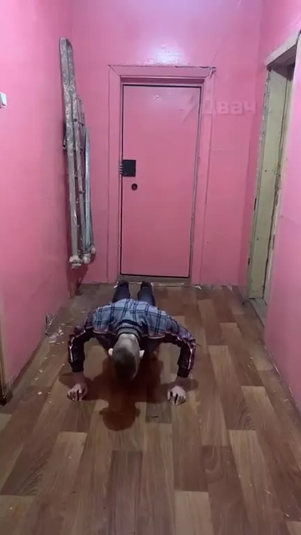 Отжимания превращаются в танец