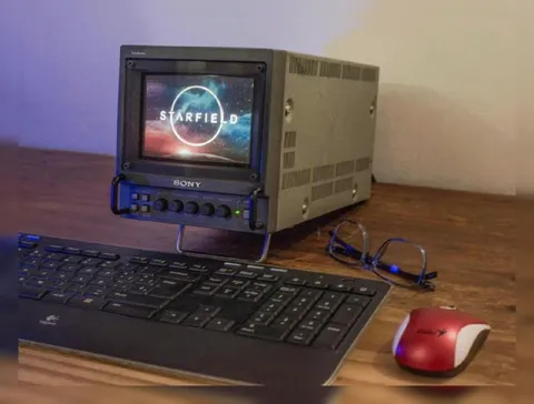 Old CRT Runs Starfield