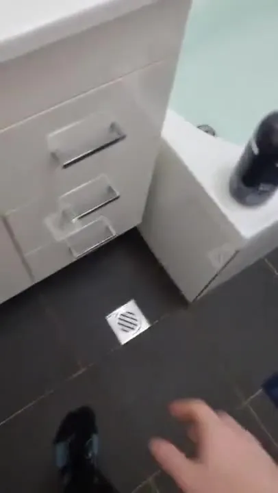 Тостер в ванной
