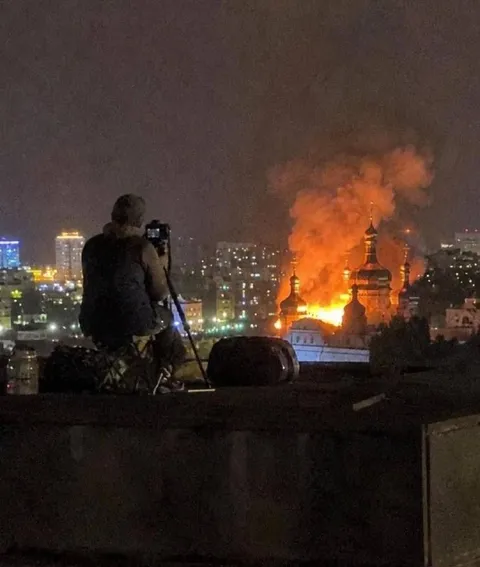 Фотограф ждёт решающий момент