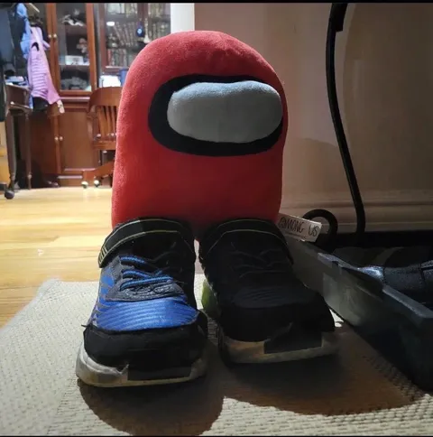 Among Us Wearing Big Shoes