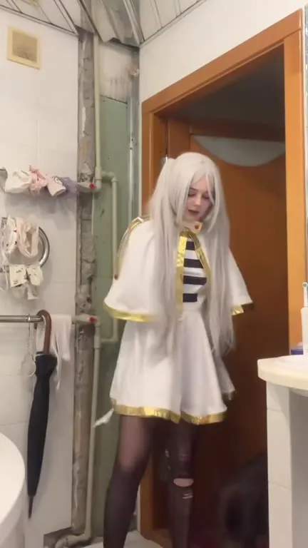 Косплей с туалетной бумагой