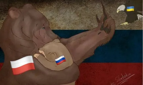 Польский медведь обнимает Россию