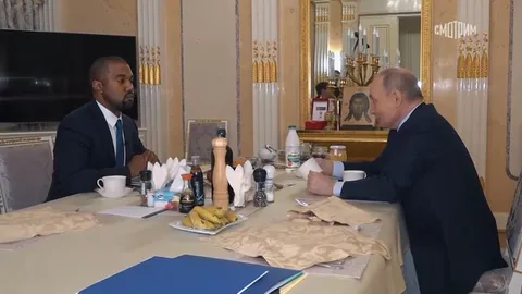 Путин пробует необычную еду
