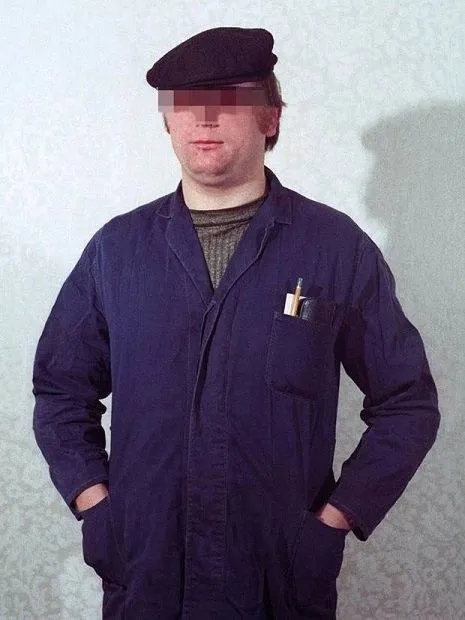 Рабочий в маскировке