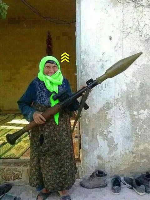 Бабушка с гранатомётом