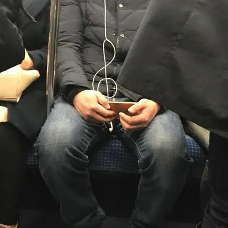 Неловкая поездка в метро