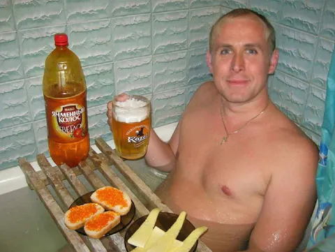 Пятничный мужик с пивом