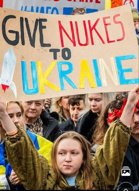 Give Nukes to Ukraine