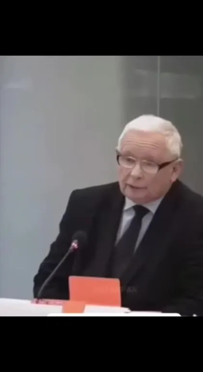 Политики пытаются не рассмеяться