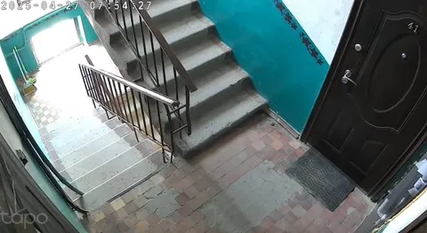 Ванна скатилась по лестнице