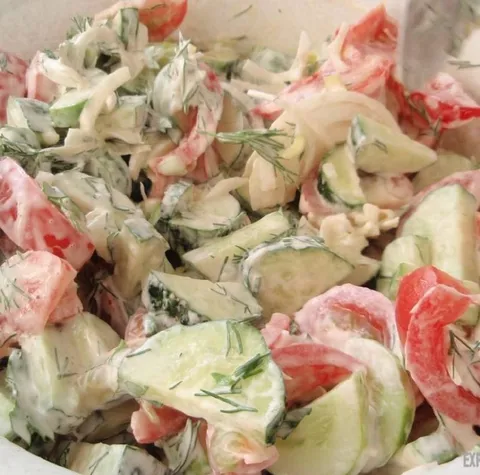 Овощной салат крупным планом