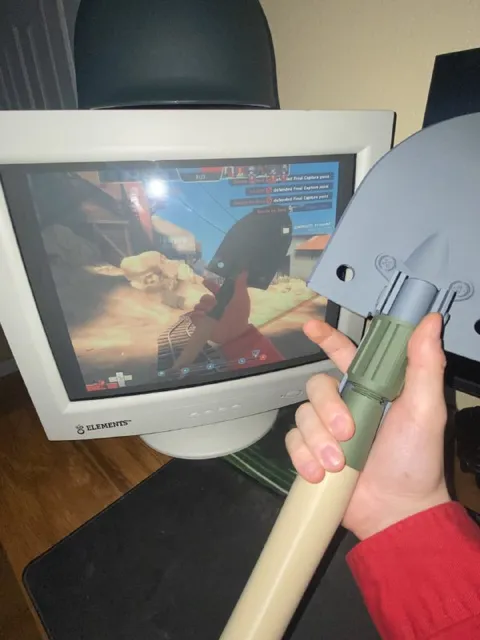 Playing Team Fortress 2 for real