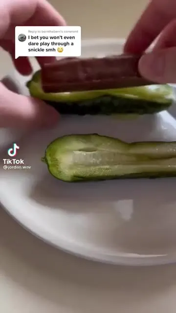 Guitar Through a Snickle