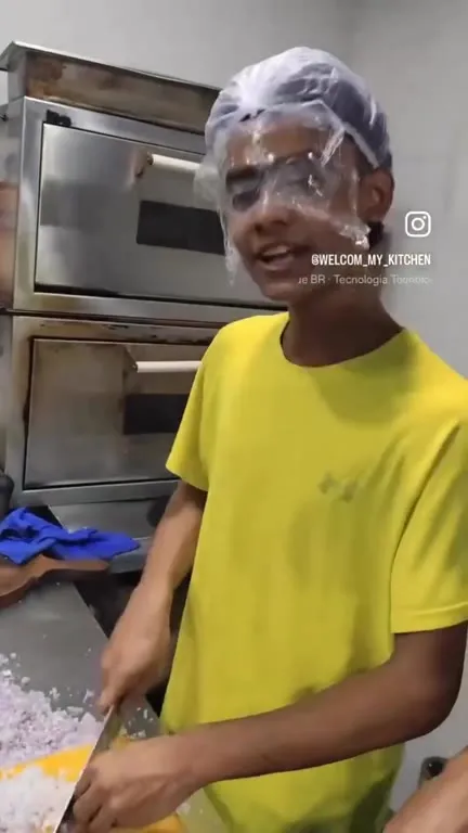 Plastic Wrap Onion Challenge