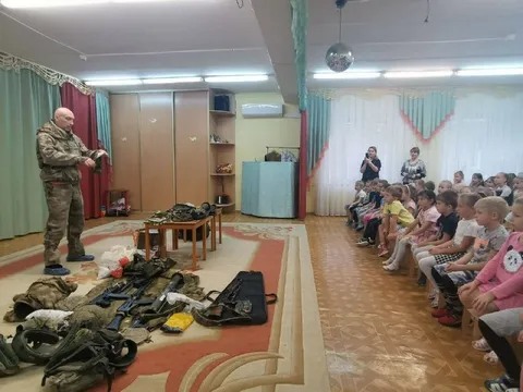 Урок обращения с оружием для детей