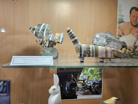 Новый камень в музее