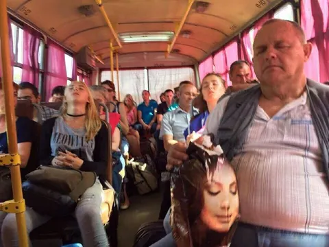 Сон в автобусе