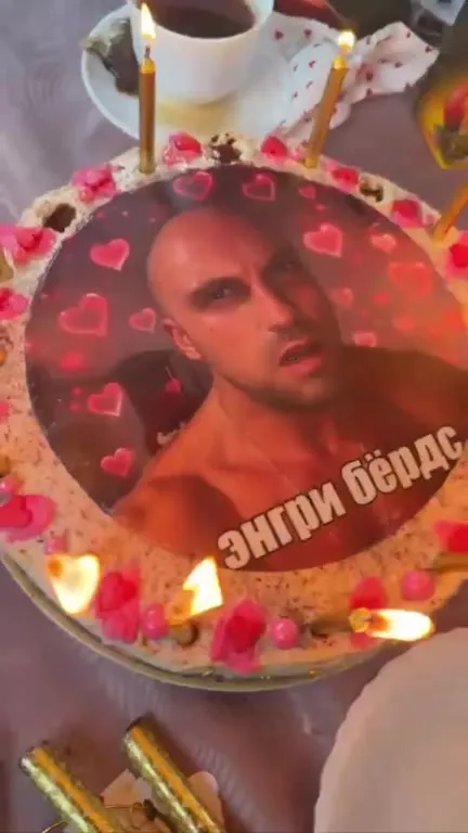 Торт с Энгри Бёрдс