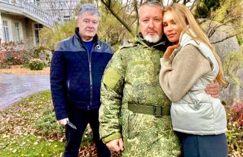 Неожиданная парочка на заднем плане