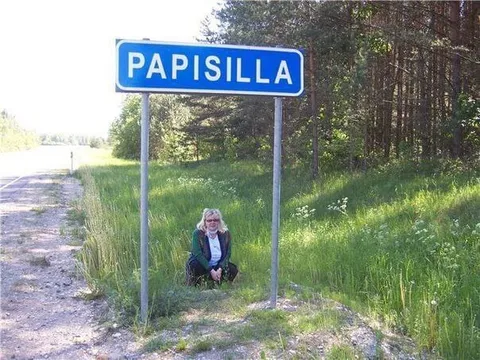 Женщина под знаком PAPISILLA