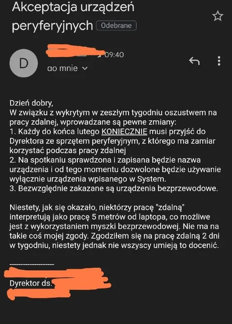 Dyrektor zakazuje bezprzewodowej myszki