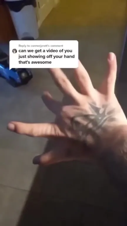 Can We See Your Awesome Hand?