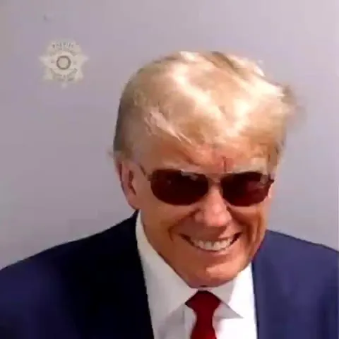 Трамп превращается в мем