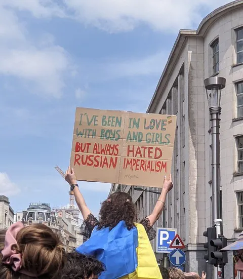 Love Boys and Girls, Hate Imperialism