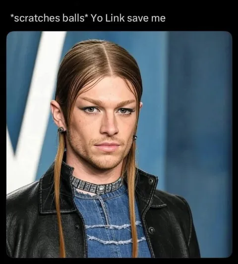 Scratches Balls, Yo Link Save Me