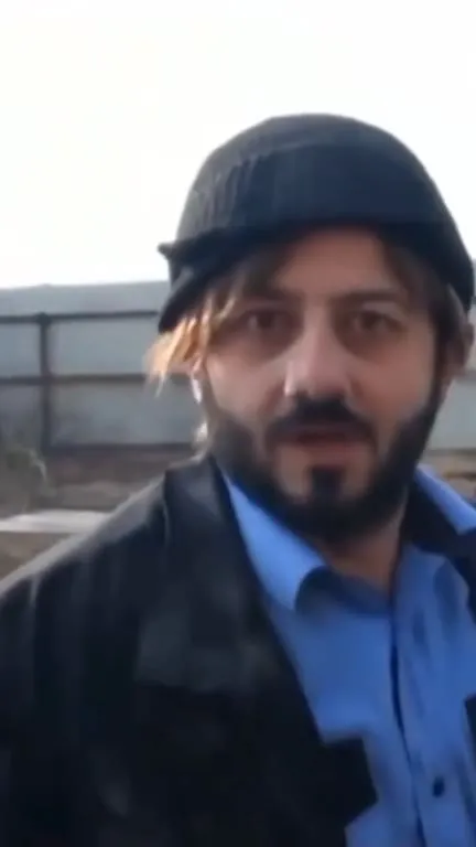 Мужчина внезапно убегает