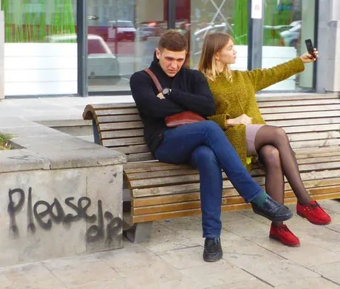 Please Help Bench Selfie