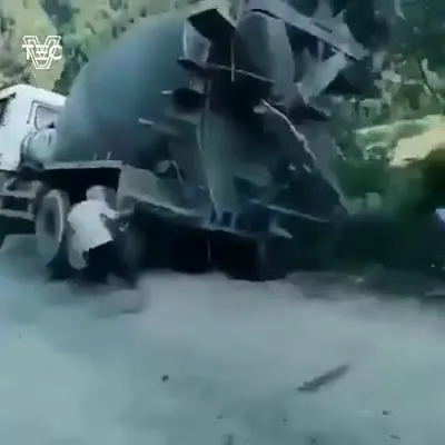 Бетономешалка в стиле Супермена