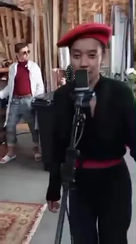 Музыкальный спектакль из труб