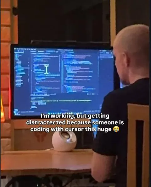 Distracted by Huge Cursor