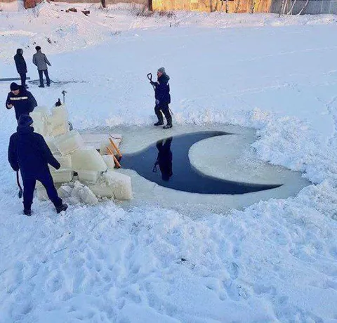 Купание в проруби по-христиански